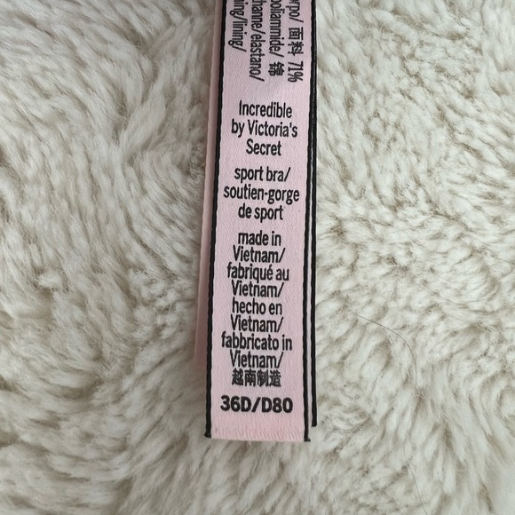 Victorias Secret “Incredible” Sports Bra 36D - Picture 3 of 4